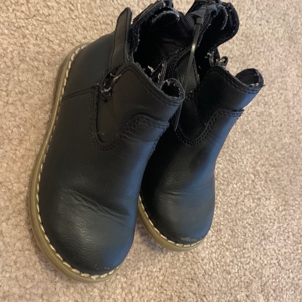 Old Navy size 7